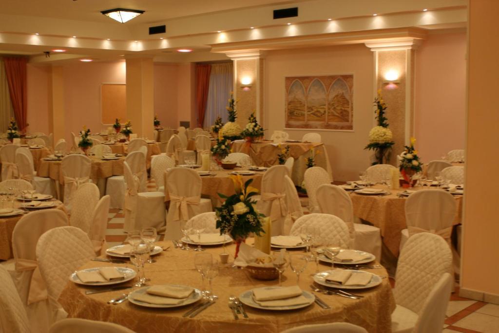 Hotel Gaudio Longobardi Екстер'єр фото