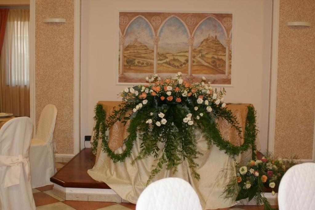Hotel Gaudio Longobardi Екстер'єр фото